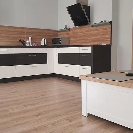 Apartament 3 Pokojowy Plac Ratuszowy W Jeleniej Gorze Apartment Jelenia Gora